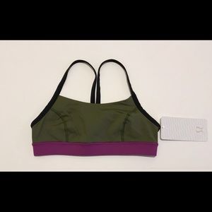 Lululemon Rise And Run Bra size 8 NWT Running $52